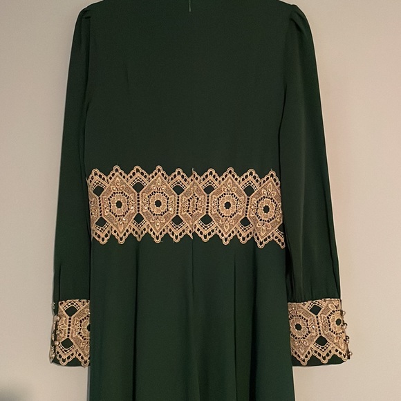 Woman’s long sleeve dress - Picture 6 of 7